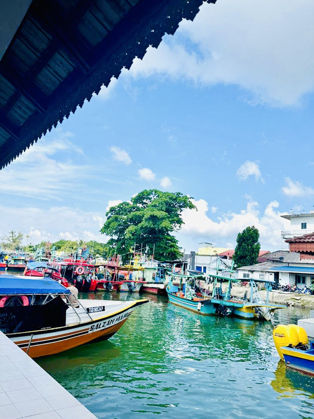 Touchdown in Paradise: Welcome to Jetty Perhentian Island