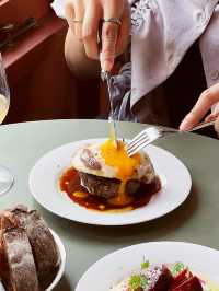 Blanc Cafe N bar