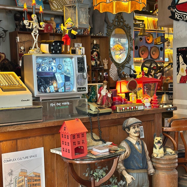 ๐'์ค์ฌ์ฐ' ๋์ ์ ํ๋ ๋นํฐ์ง ๊ฐ์ฑ ์นดํ ๐'์ค์ฌ์ฐ' ๋์ ์ ํ๋ ๋นํฐ์ง ๊ฐ์ฑ ์นดํ