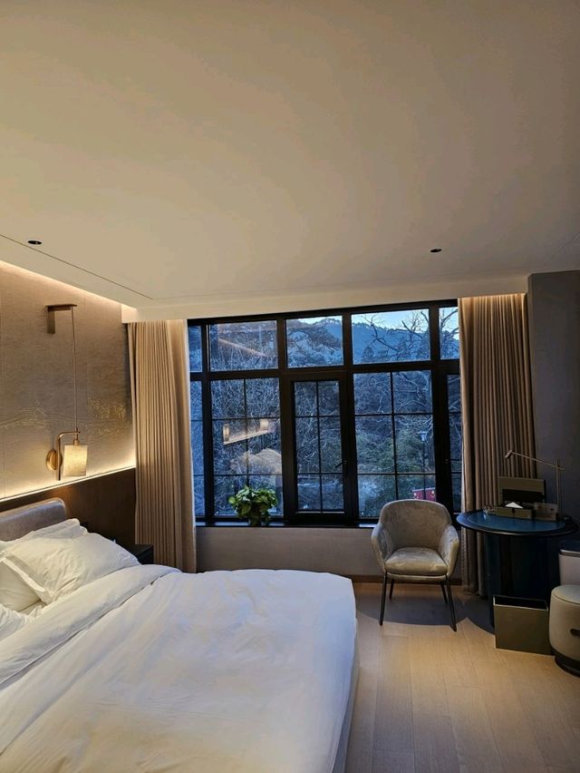 Exceptional AI-Powered Stay at Lushan Hotel - A Glimpse into the Future