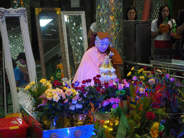  The Sacred Heart of Yangon: Bo Ta Htaung Pagoda