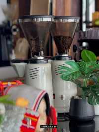 ร้านกาแฟภูผาฮี้ ร่มเขียว