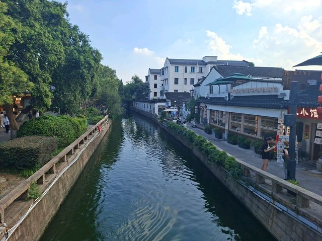 ✨️蘇洲熱門旅遊景點平江路💯漫步遊覧欣賞風景如畫的湖景😆品嚐當地特色小食🥰 ✨️蘇洲熱門旅遊景點平江路💯漫步遊覧欣賞風景如畫的湖景😆品嚐當地特色小食🥰