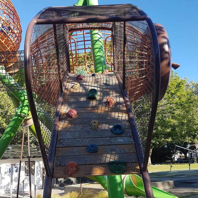 Pollard Park – Blenheim’s Lush Haven of Garden, Stream & Community Pollard Park – Blenheim’s Lush Haven of Garden, Stream & Community