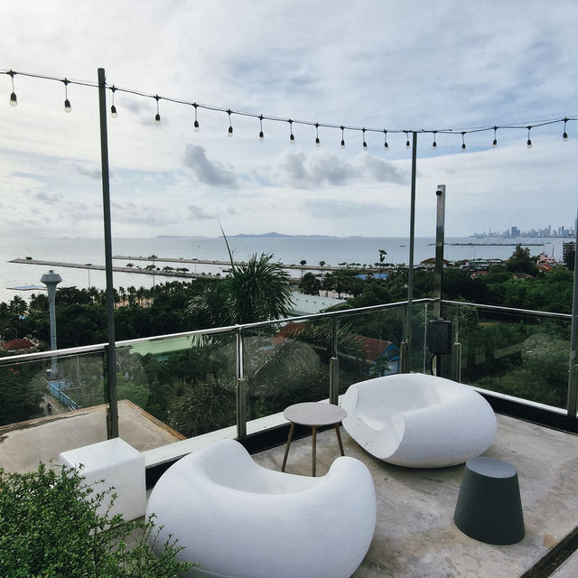 ที่พักพัทยา Seaphere Pattaya Hotel by Elite Suites