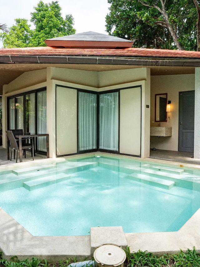 Dewa Phuket Resort & Villas พักผ่อนวันสบายๆ