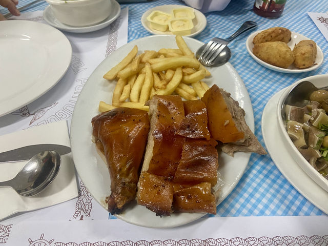燒乳豬皮脆肉嫩超滿足✨山度士葡式餐廳🇵🇹🍽️