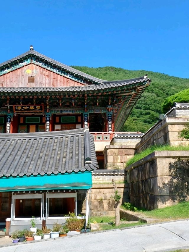 소박하지만 정갈한 곳