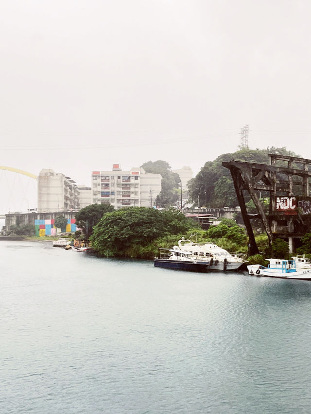 🌈 Keelung's Magical Transformation: Where Fishing Port Becomes a Living Rainbow! 🎨