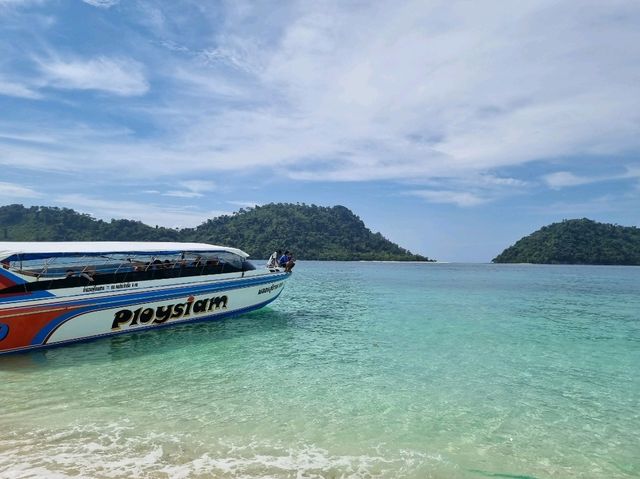 เกาะหลีเป๊ะ 3 วัน 2 คืน — ทะเลใส ดำน้ำ ฟีลชิลๆ