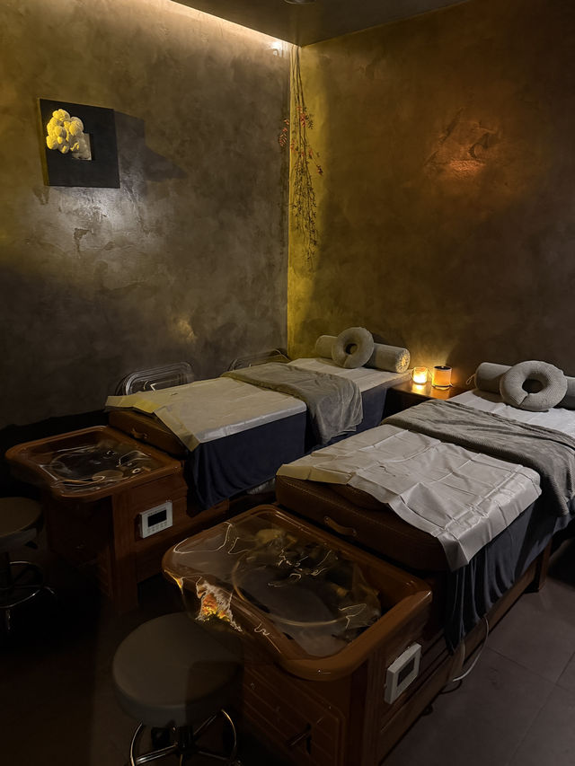 深圳關口旁的星座主題按摩