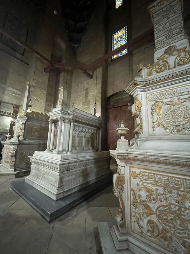 🕌圧倒的な石造建築に包まれる名作｜Mosque-Madrasa of Sultan Hassan