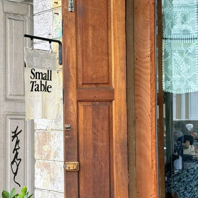 คาเฟ่ฟีลคลาสสิคน่านั่ง ย่านหัวลำโพง #กรุงเทพฯ คาเฟ่ฟีลคลาสสิคน่านั่ง ย่านหัวลำโพง #กรุงเทพฯ