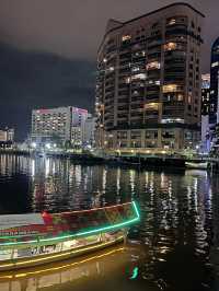 Escape to Kuching: A Day of River Magic & Colorful Culture! 🛶✨