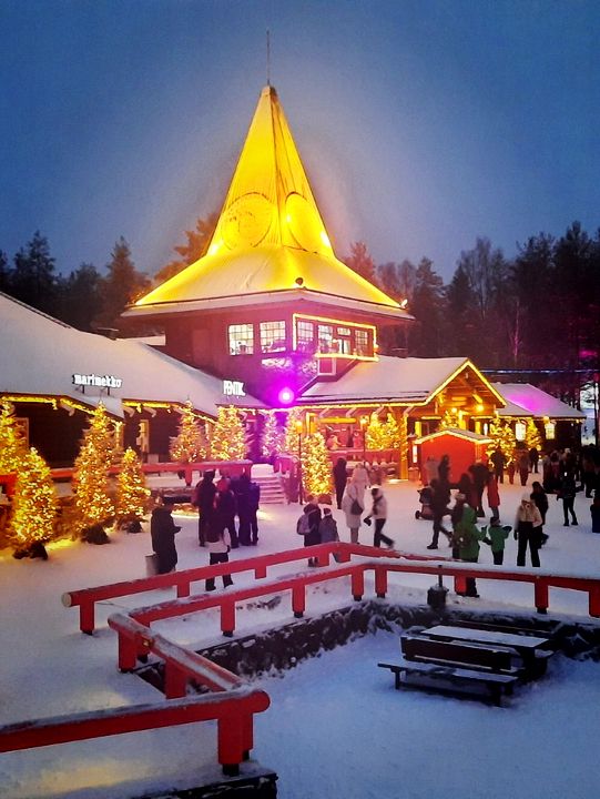 Christmas Magic: Santa Claus Village in Rovaniemi 🎅