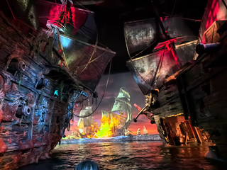 Shanghai Disneyland terbagi menjadi Mickey Avenue, Tomorrowland, Taman Fantasi, Adventure Isle, dan banyak lagi. Setiap area menawarkan spot foto yang berbeda dan wahana yang mendebarkan, dan kamu bahkan mungkin melihat karakter kartun menggemaskan bermunculan.