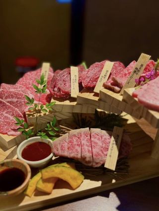Gyubei Yakiniku: พรีเมียมวากิวใจกลางนาโกย่า! 。