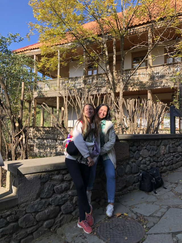 Is Armenian Hospitality Real? A Hitchhiking Story from Lake Sevan to Tbilisi 🇬🇪