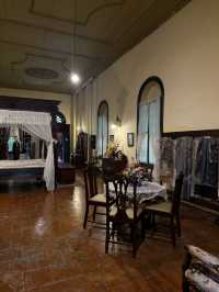 Medan 3-Day Photography Journey: Royal Palace, Street Life, Local Parks, Durian Tasting