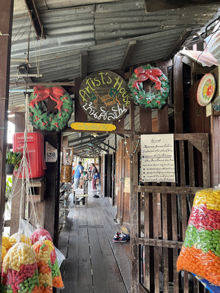 🎨 บ้านศิลปิน คลองบางหลวง – มุมชิล ๆ ริมคลองในกรุงเทพฯ