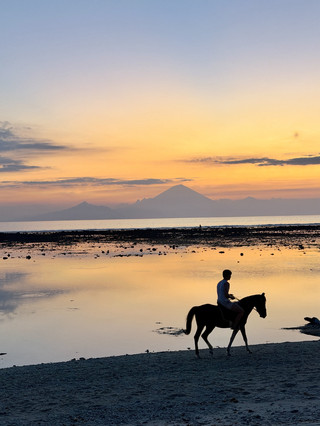 Gili Trawangan: Destinasi Gili untuk Matahari, Penyu, & Vibes Seru!
