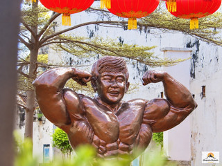 💪 The Statue of Datuk Wira Dr. Gan Boon Leong – Malaysia's Bodybuilding Legend