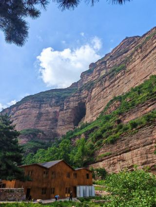 🌄 Huangyadong | Into the Heart of the Mountains