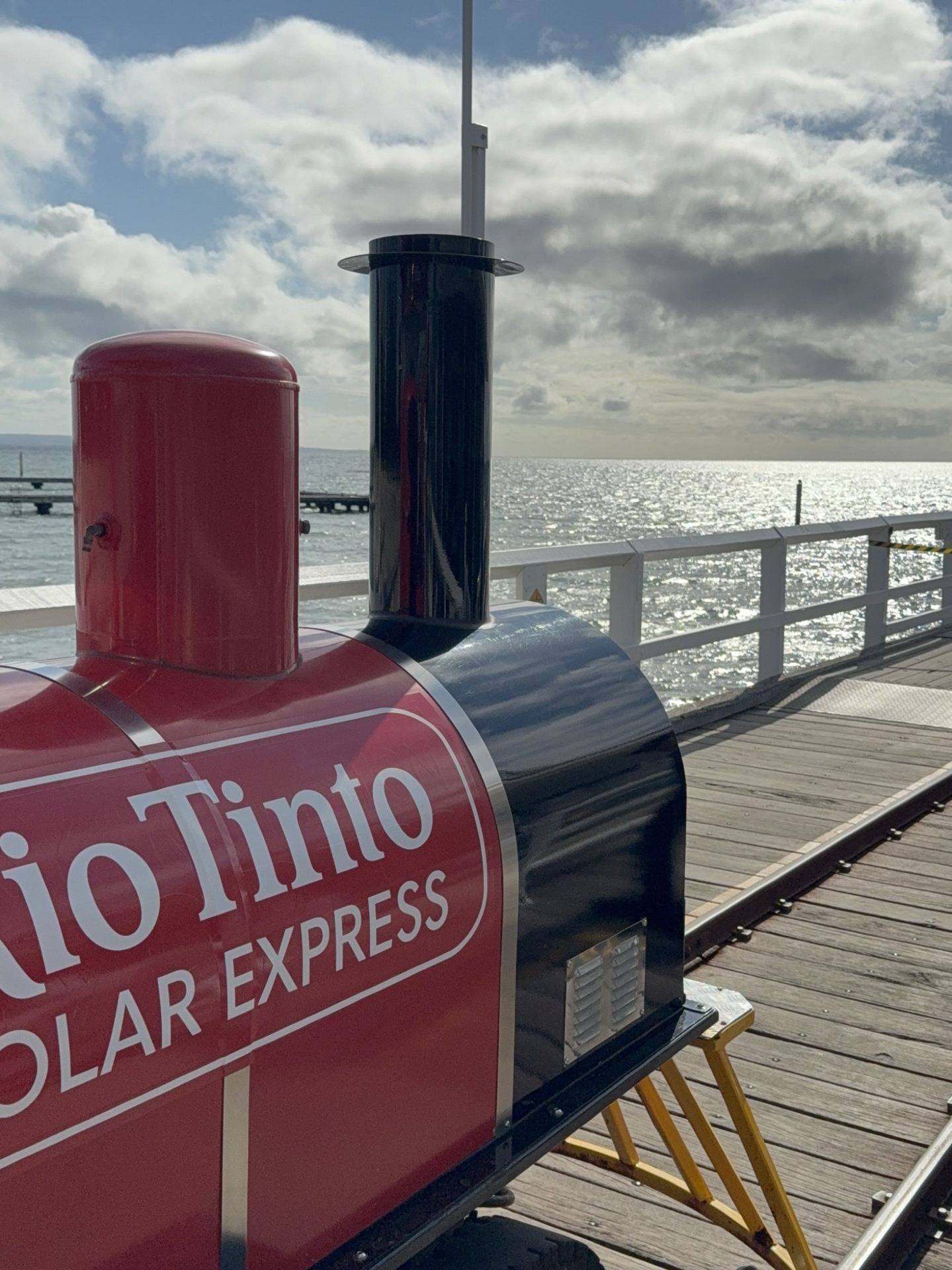Busselton Jetty Train & underwater 🇦🇺

The unique experience without swimsuits 🩱❌
🧐exploring the underwater world... without getting wet!!!💦 

The journey begin with 
🚞Taking 1.8 km train ride into the ocean
💙Underwater Park sits quietly in the blue like a secret

🤿 And then, our descent 8 metres beneath the ocean surface begins🌊

One of only six underwater observatories in the world, something amazing about direct witnessing underwater ocean life 
🪸🐡🐠🐟🐬🐋🫍🦈

This was definitely a different kind of adventure.
No swimsuit.
No diving gear.
No getting wet.
Just us… going under the sea 🐳🌊

Ps: Can stay longer in the park, the kids will love it💖

 #perthtrip 