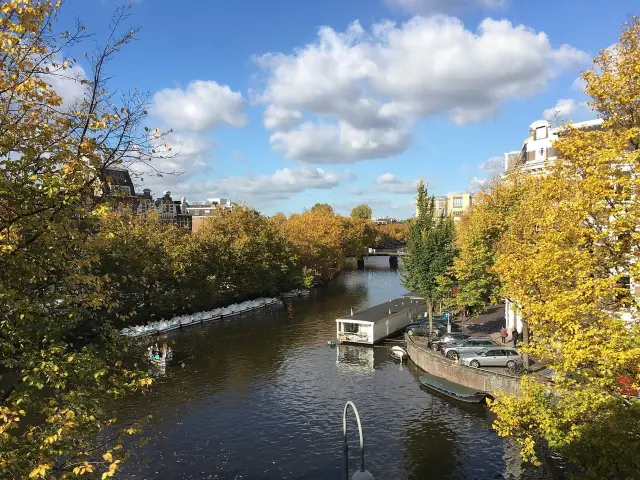 Amsterdam: Canals and Canvas 🇳🇱🚲