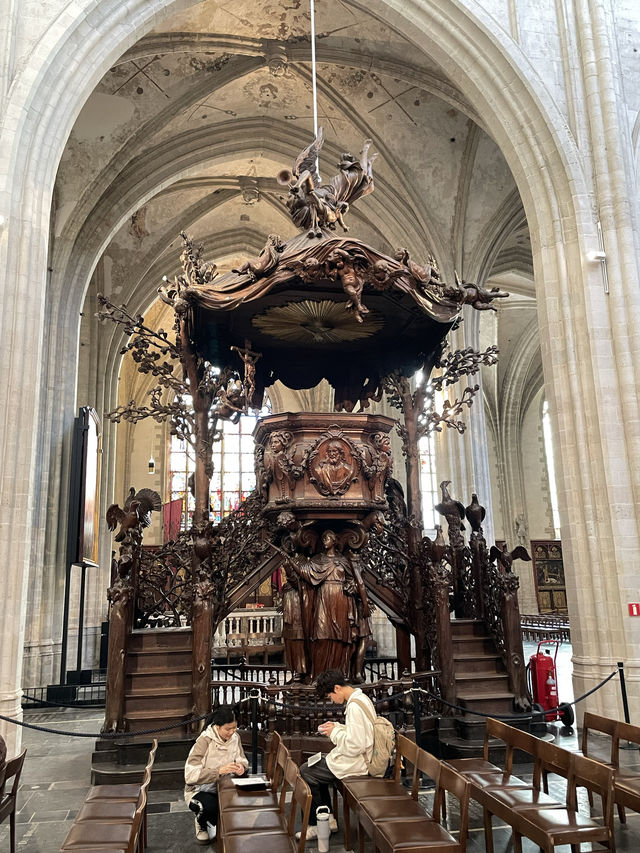 Antwerp Carhedral is a must visit! 🍄⛪️