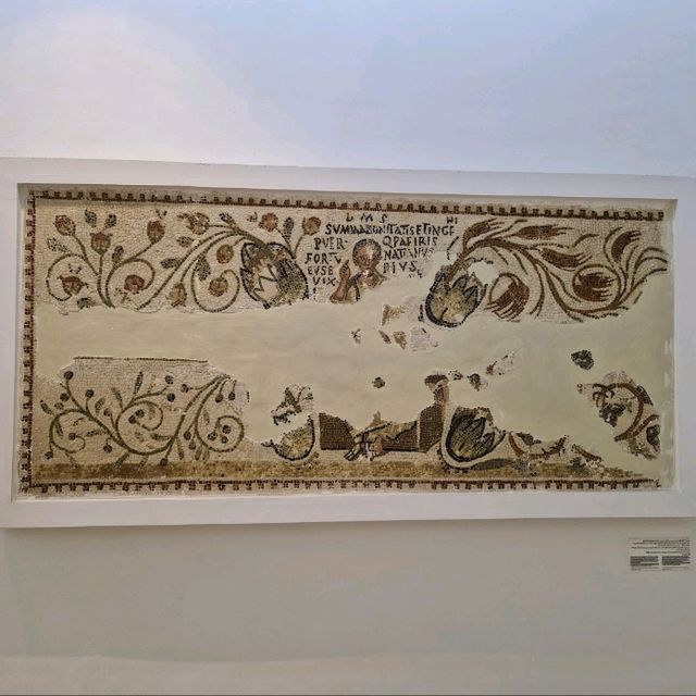 Tunis Bardo Museum's Grand Entrance! 🎨✨