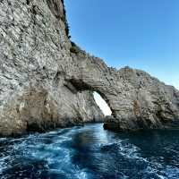 Swimming With Waves In The Caves 🌊