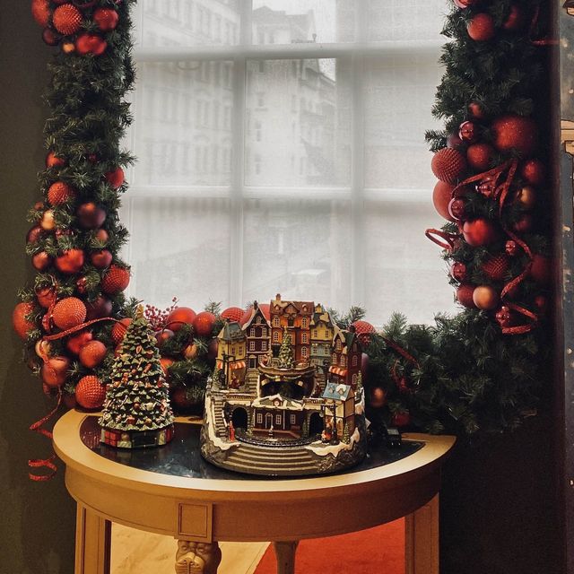 Fortnum & Mason: A Festive Wonderland for Christmas Shopping