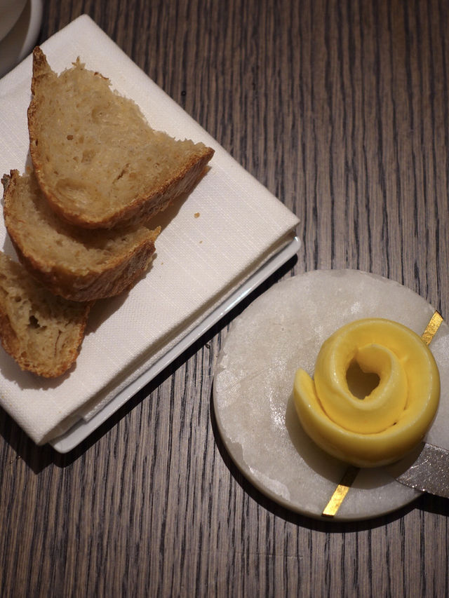 Paris ｜ Brilliant Michelin starred restaurant in the center of Paris