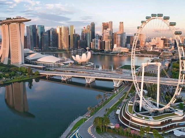 Singapore: The cleanest and the safest place I have ever visited!