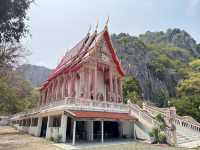 Stunning Buddhist temple by the mountains 