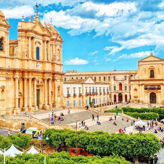 ⛪️ Noto Cathedral: A Baroque Crown Jewel of Sicily 🌞🇮🇹