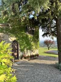 Discover the Italian vineyards of Rada in Chianti!