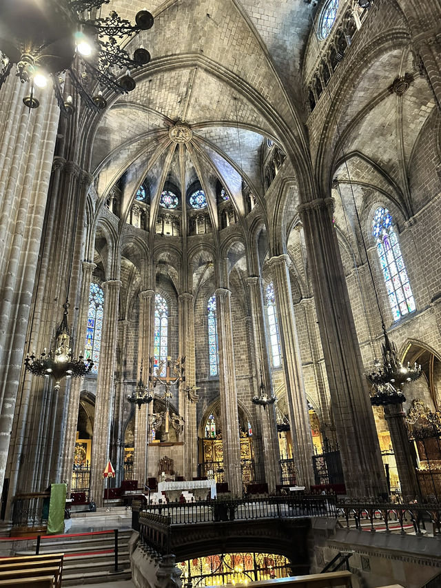 Wandering Through Barcelona’s Timeless Gothic Quarter Wandering Through Barcelona’s Timeless Gothic Quarter