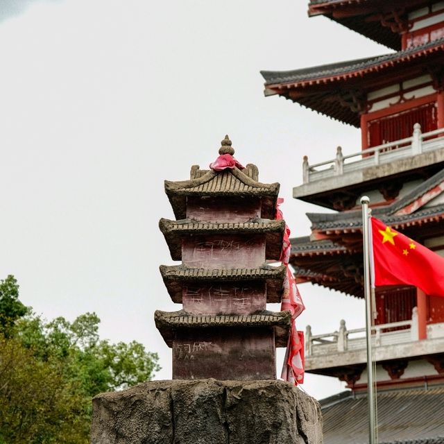 Tranquility Above Yushan – The Taoist Temple Experience ⛩️🌄