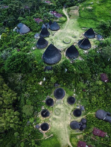 Flores — Indonesia Beyond Bali 🛖