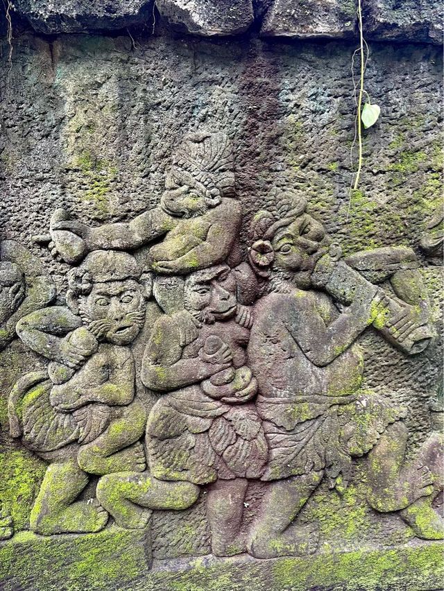 Sacred Monkey Forest - Ubud🐒🌿