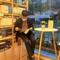 貓的天空之城書店（甘坑客家古鎮內）