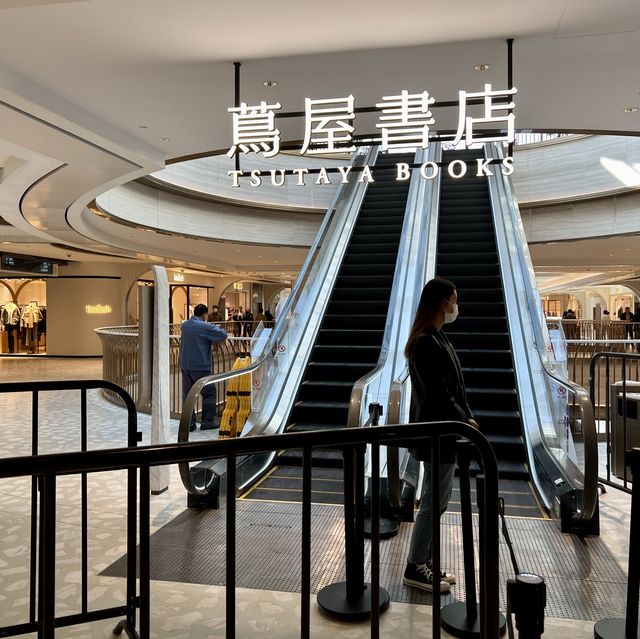 日本の雑誌や雑貨が充実している上海の蔦屋書店