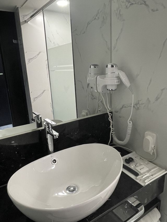 麗水海景和無邊泳池的優塔碼頭酒店度假