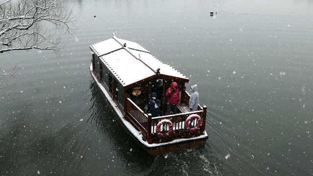 屬於西湖的浪漫童話，杭州下大雪啦