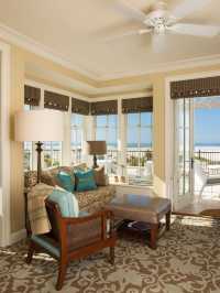 🌴🛏️ Coronado's Coastal Charm: Beachside Bliss & Luxury 🌊