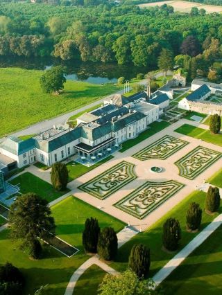 🏰✨ Enchanting Escapes: Castlemartyr Resort's Family Haven 🌳🚲