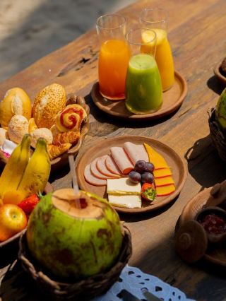 🌴🏖️ Cumbuco Bliss: Top Resort Stay in Brazil 🏨✨
