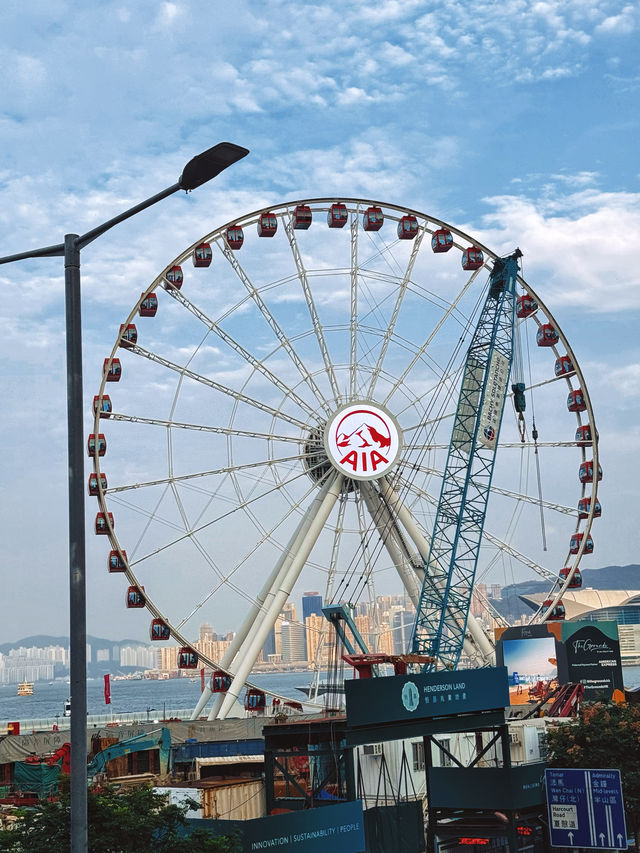 香港摩天輪，在半空俯瞰維多利亞港